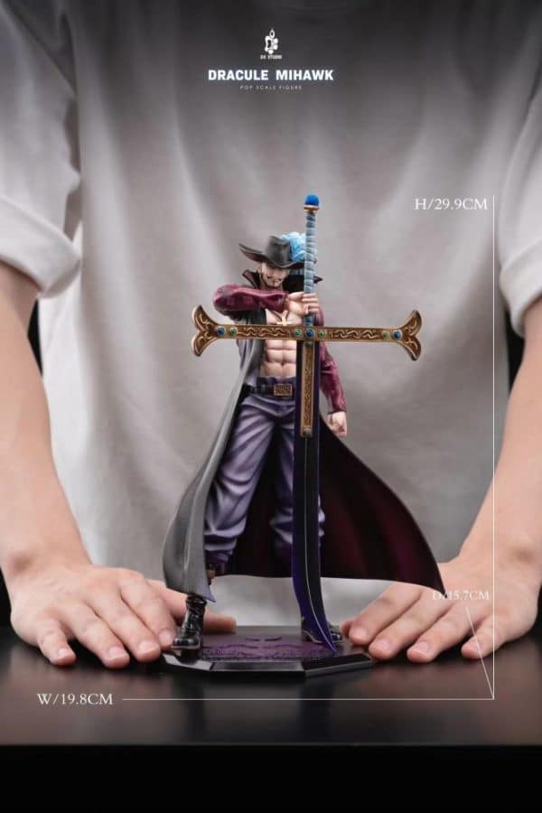 Dracule Mihawk DX Studio Statua in Resina