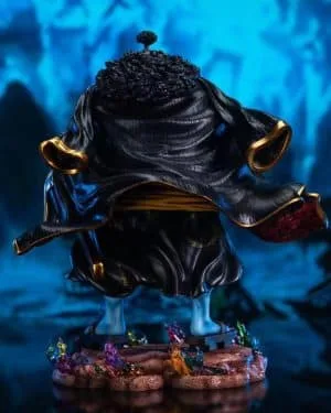 Jinbe Bright Studio Statue Resine